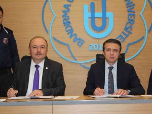 Üniversite Öğretim Üyeleri Cezaevinde Eğitim Verecek