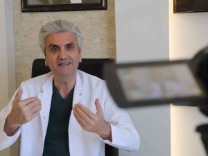 Ünlü Estetikçi Akbaş: "Yaşlılık Belirtilerinden Dolayı İnsanlar İşte Ve Aile İçinde ’Mobbinge’ Maruz Kalabiliyor"