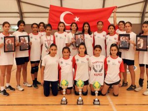 Kepez Hentbol Takımı’nın Küçüklerinde Hedef Şampiyonluk