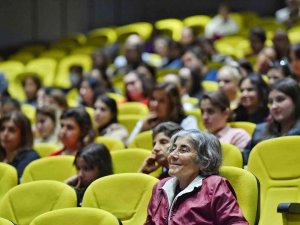 Konyaaltı’nda ’Teknoloji Bağımlılığı’ Konuşuldu