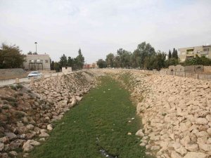 Kızıltepe Zergan Deresinde Islah Çalışmaları Sürüyor