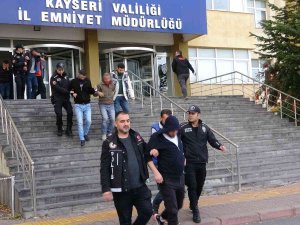 Narkotik Polisi 2 Günde 12 Zehir Tacirini Yakaladı