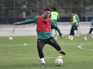 Bursaspor Dar Alanda Çift Kale Maç Yaptı