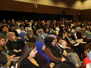 Doç. Dr. Zehra Çalışkan: “Şiddete Uğrayan Her 10 Kadından 1’i Hakkını Arıyor”