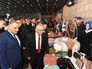 Başkan Büyükkılıç Ve Vali Çiçek, Develi’de 77 Muhtarla Buluştu
