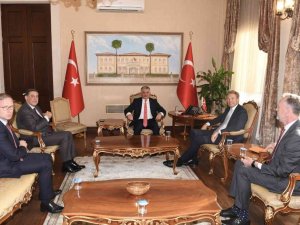 Antalya 500 Bine Yakın Hollandalı Turisti Ağırladı