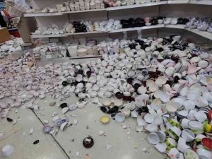 Deprem İş Yerlerinde Büyük Hasar Bıraktı