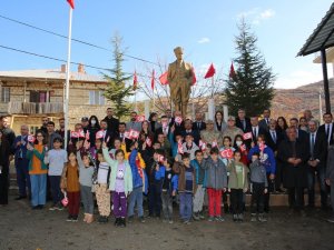Tunceli’de Okul Lojmanında Şehit Edilen Öğretmenler Anıldı