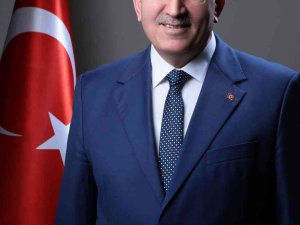 Öz: “Türkiye, Öğretmenlerin Omuzunda Yükseliyor”