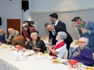 Milli Eğitim Bakanı Özer’den Emekli Öğretmenlere Ziyaret