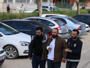 Adana’da Akrabasının Evinde Öldürülmüştü, Cinayet Zanlısı Tutuklandı