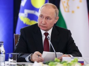 Rusya Devlet Başkanı Putin: "Bakü Ve Erivan Arasında Barış Anlaşması İmzalanmasını Umuyoruz"