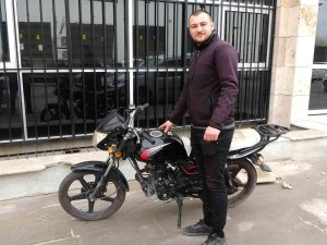 Kütahyalı Kurye Motosikletine Kavuştu