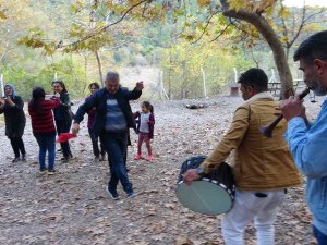 Adanalı Öğretmenlerden Adana Usulü Kutlama