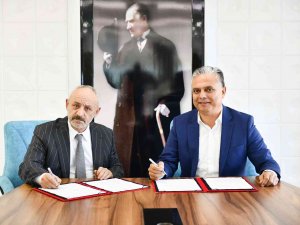 Antika Pazarı Kuruluyor