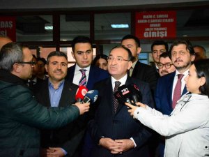 Adalet Bakanı Bekir Bozdağ Düzce Adliyesini Gezdi