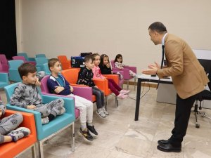 Emirdağ Kadın Kültür Evi’nde Eğitimler Devam Ediyor