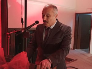 Kahya, "Öğretmenlik Mesleği, Her Şeyden Önce Bir İdeal, Gaye Ve Bir Hizmet Mesleğidir"