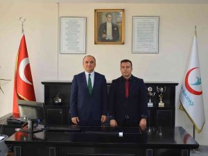 Uşak Eğitim Araştırma Hastanesi Başhekimliğine Doç. Dr. İ̇smail Kaya Getirildi