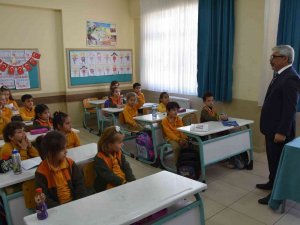 4 Kardeşten Öğretmenlerine Sürpriz Ziyaret
