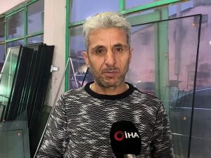 Dükkanındaki Birçok Cam Tuzla Buz Oldu