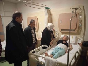 Yaralı Depremzedelerin Tedavisi Sürüyor