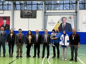 Öğretmenler Arasında Turnuva Düzenlendi