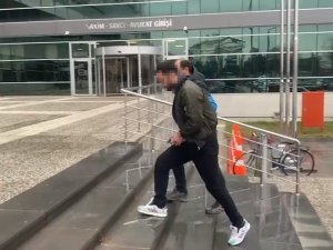Otobüsteki Yolcudan Uyuşturucu Çıktı