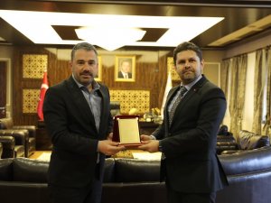 Pursaklar Belediyesinin “Adım Adım 2023” Uygulamasına İlk Ödül Sağlık Bakanlığından