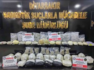 Diyarbakır’da 44 Kilo 263 Gram Uyuşturucu Ele Geçirildi: 8 Zanlı Tutuklandı