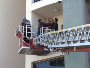 ’’Pişmiş Tavuğun’’ Başına Gelmeyen Olay Onun Başına Geldi: Evde Mahsur Kaldığı İçin İşinden Kovuldu