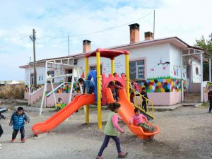 Tuşba Belediyesiyle Kırsal Mahalleler Güzelleşiyor