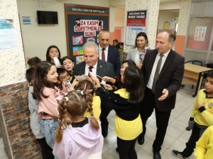 İ̇lkadım Belediyesi Öğretmenleri Unutmadı