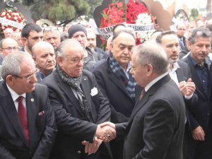 İ̇ş Adamı Fahrettin Ulusoy Son Yolculuğuna Uğurlandı