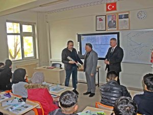 Başkan Çadırcı Öğretmenlerin Gününü Kutladı