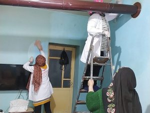 Evlerini Temizledikleri Yaşlılara Moral Verip Hayır Dualarını Alıyorlar