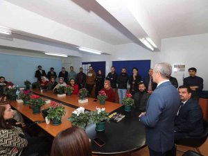 Başkan Mehmet Tahmazoğlu Öğretmenleri Ziyaret Etti
