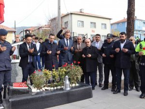 Şehit Aybüke Öğretmen Mezarı Başında Anıldı