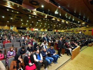 Şehitkamil’de 3788 Lise Öğrencisine Para Desteği