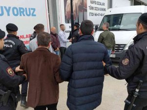 Samsun’da Uyuşturucu Ticaretinden Gözaltına Alınan 5 Kişi Adliyeye Sevk Edildi