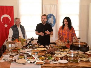 Ünlü Şef Ömür Akkor: "Türkiye’de Gördüğünüz En Farklı Mutfak Çorum’da"