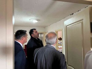 Bakan Kurum Depremde Zarar Gören Yapıları İnceledi
