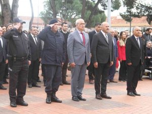 Kuyucak’ta Öğretmenler Günü Düzenlenen Tören İle Kutlandı