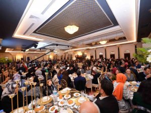 Öğretmen Başkan’dan Meslektaşları Onuruna Akşam Yemeği