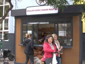 Kadıköy’de Fabrika Gibi Lise: Ekmek Üretip, Restoran İşletiyor Ve Kahve Satıyorlar
