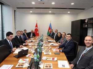 Başkan Büyükkılıç, Kayserigaz Yönetim Kurulu Toplantısı’na Katıldı
