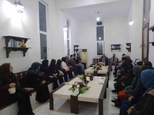 Üniversitede “Yazar Okumaları” Etkinliği