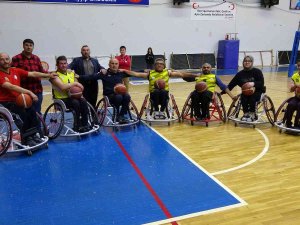 Basketbol Aşkları Engel Tanımadı, Engelleri Basketbol İle Aşıyorlar