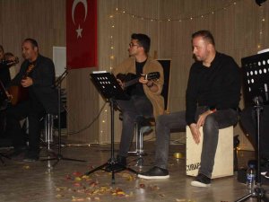 Türkü Gecesine Kaymakam Okumuş Damga Vurdu