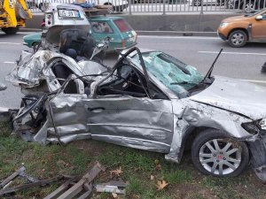 Parçalanan Araçtan Sağ Çıktı